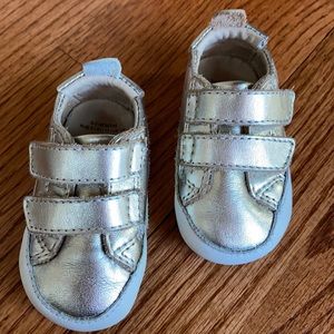 BRAND NEW OLD SOLES PLATINUM VELCRO SHOES